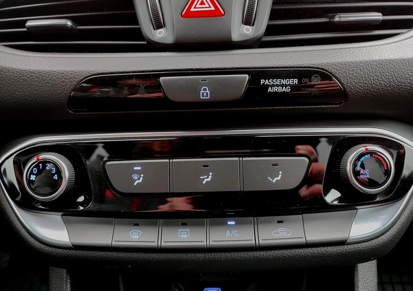 Hyundai I30 cena 51900 przebieg: 147206, rok produkcji 2020 z Rzeszów małe 379